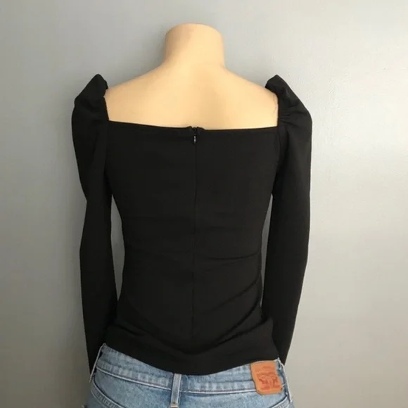 Black Top- Never Worn - Picture 2 of 6